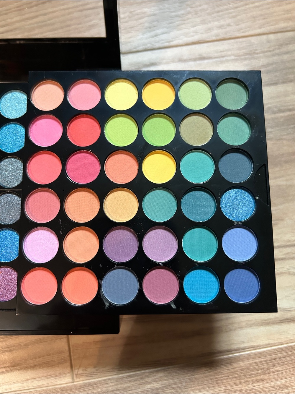 Open UNUSED Makeup Bundle - Picture 3 of 9